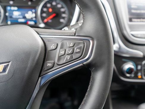 Used 2023 Chevrolet Equinox LT image 25