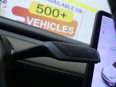 Used 2021 Tesla Model Y Long Range image 16