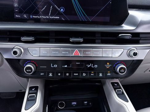 Used 2024 Kia Telluride S w/ S Sunroof Package image 25