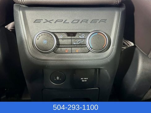 Used 2025 Ford Explorer Platinum w/ LUX Leather Package image 27