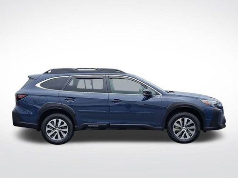 Used 2024 Subaru Outback Premium AWD/4WD image 7