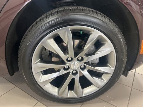 Used 2021 Buick Envision Avenir image 5