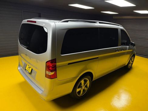 Used 2016 Mercedes-Benz Metris Passenger w/ Driver Efficiency Package image 37