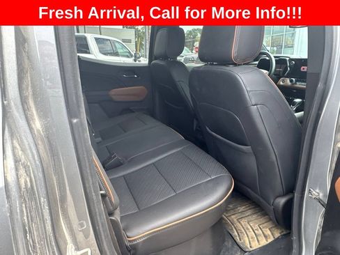 Used 2023 GMC Canyon AT4 w/ AT4 Premium Package AWD/4WD image 10