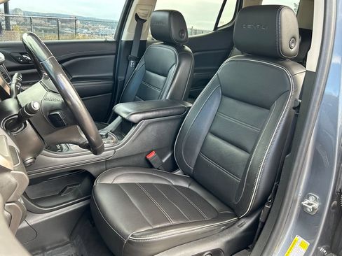 Used 2020 GMC Acadia Denali w/ Technology Package AWD/4WD image 16
