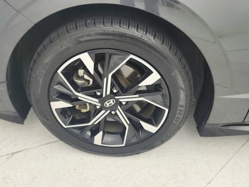 Used 2025 Hyundai Sonata SEL FWD image 27