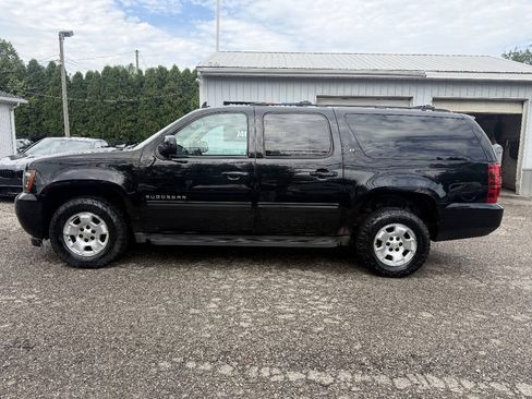 Used 2013 Chevrolet Suburban LT AWD/4WD image 9