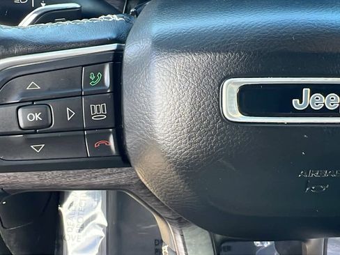 Certified 2021 Jeep Grand Cherokee L Limited image 19