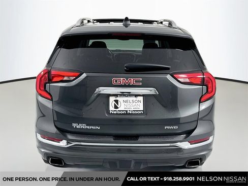 Used 2020 GMC Terrain Denali w/ Denali Premium Package AWD/4WD image 6