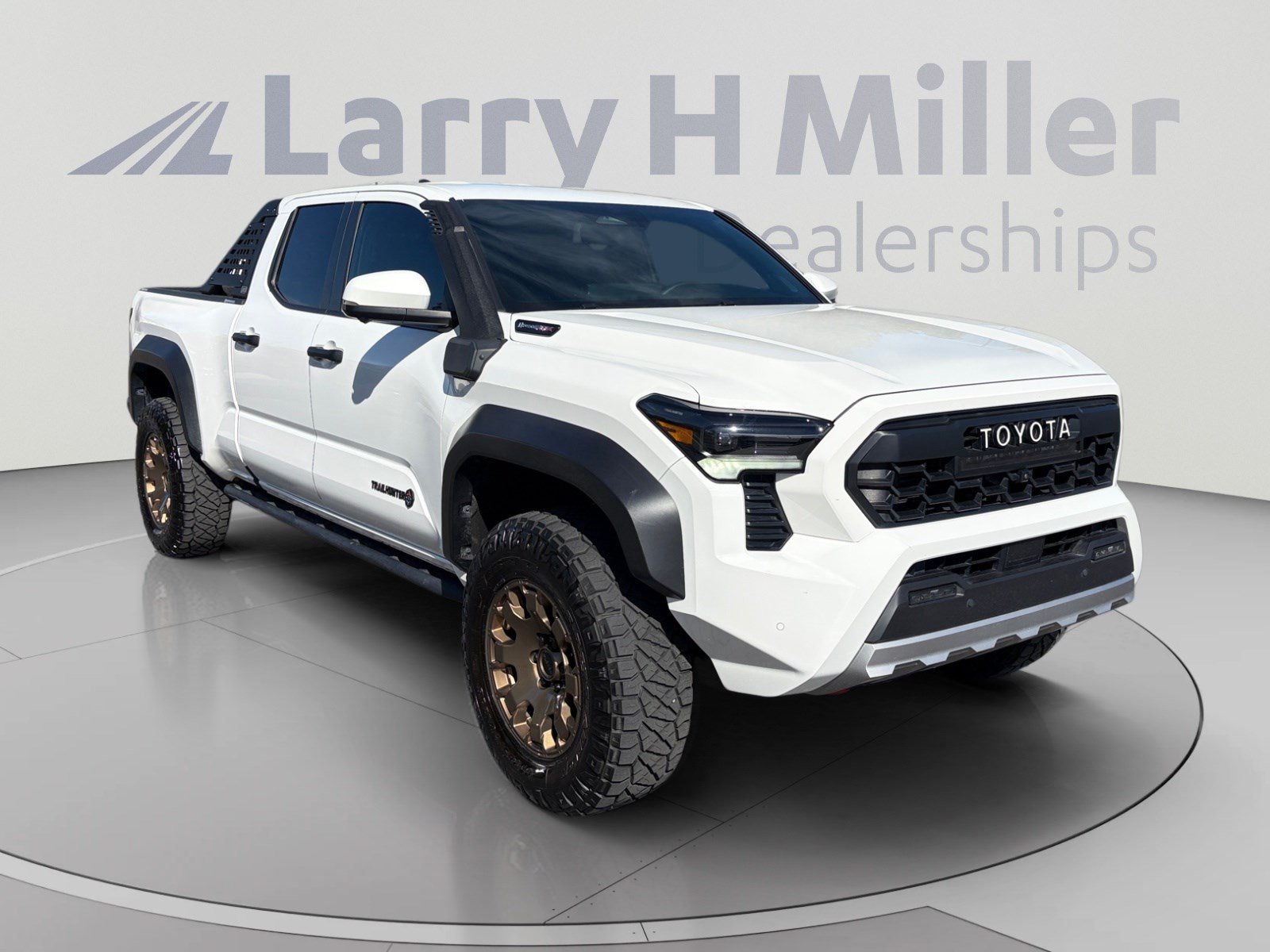 Certified 2025 Toyota Tacoma 4x4 Double Cab Hybrid image 7