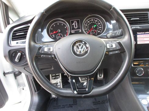 Used 2018 Volkswagen Golf Alltrack SE AWD/4WD image 27