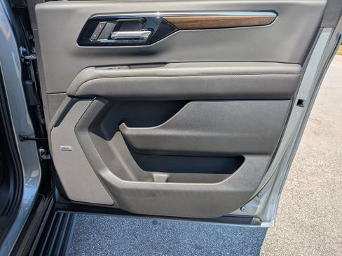 New 2026 Chevrolet Suburban High Country AWD/4WD image 37