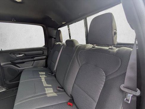 New 2026 RAM 1500 Express AWD/4WD image 10