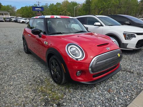 Used 2020 MINI Cooper SE w/ 6.5" Touchscreen Package image 2