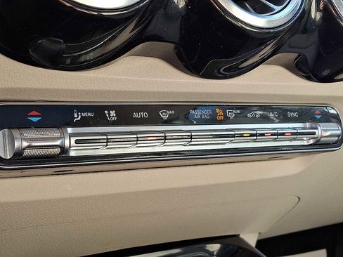 Certified 2023 Mercedes-Benz GLB 250 4MATIC image 14