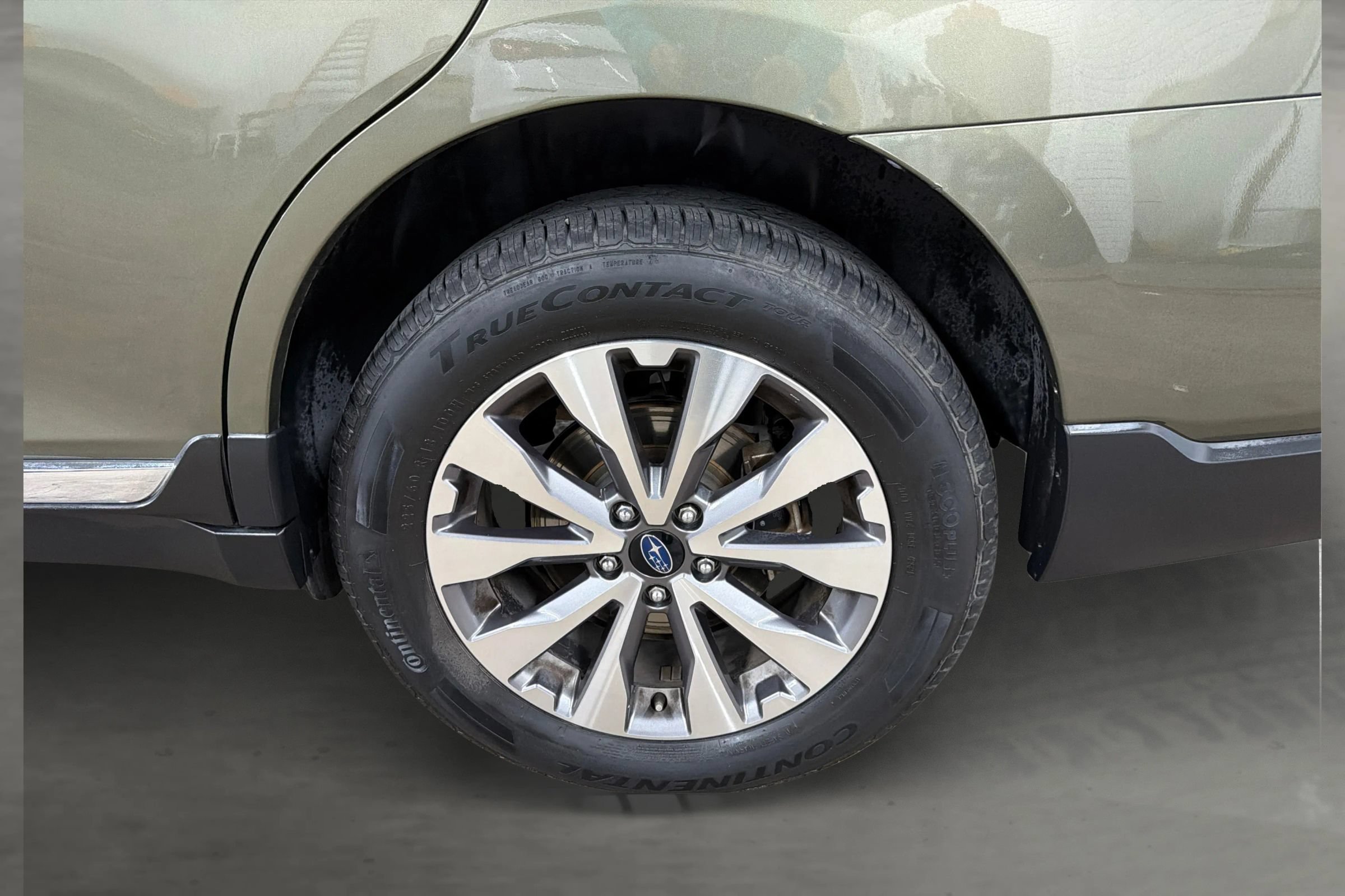 Used 2018 Subaru Outback 2.5i Touring AWD/4WD image 48