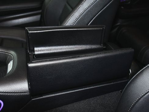 Used 2025 Mercedes-Benz GLS 450 4MATIC image 57