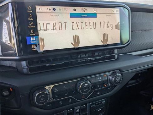 New 2026 Jeep Wrangler Unlimited Rubicon image 12