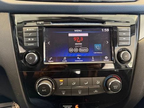 Used 2019 Nissan Rogue Sport S w/ Appearance Package AWD/4WD image 15
