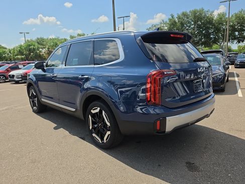 Certified 2024 Kia Telluride S FWD image 6