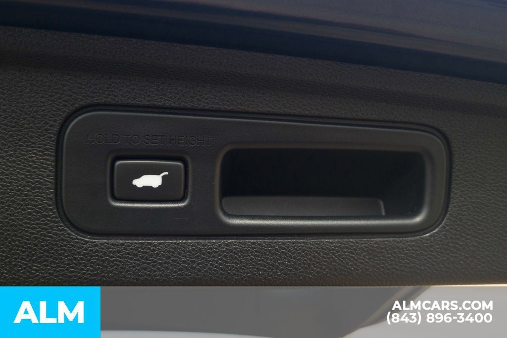 Used 2023 Honda Odyssey Sport image 9