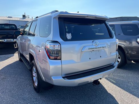 Certified 2023 Toyota 4Runner SR5 AWD/4WD image 3
