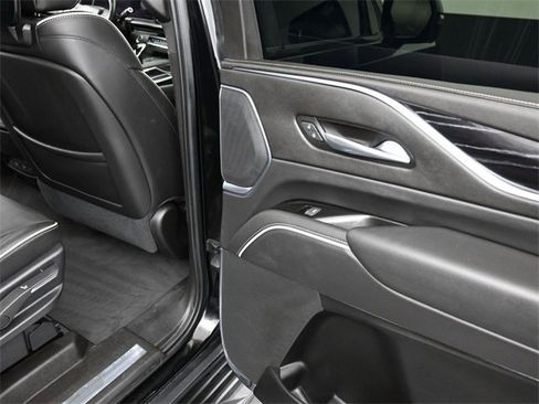 Used 2021 Cadillac Escalade Sport image 23