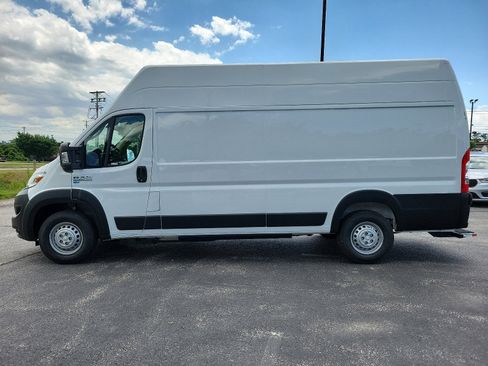 New 2024 RAM ProMaster 3500 w/ Delivery Van Package image 5