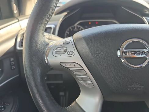 Used 2018 Nissan Murano Platinum FWD image 17