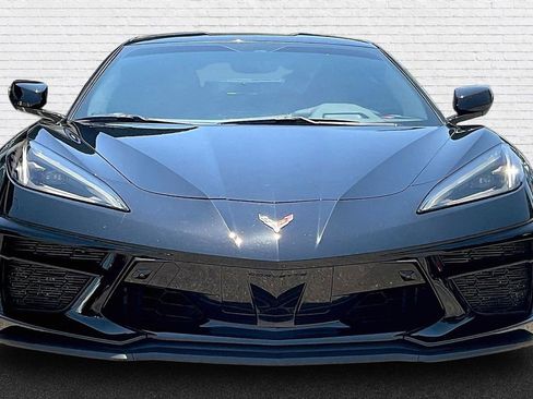 Used 2021 Chevrolet Corvette Stingray Premium Cpe w/ Z51 Performance Package RWD image 2