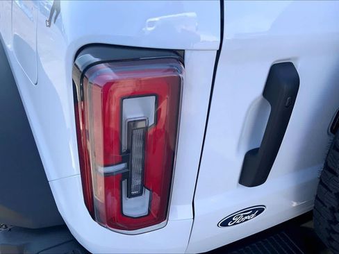 Used 2026 Ford Bronco Badlands w/ Sasquatch Package AWD/4WD image 28