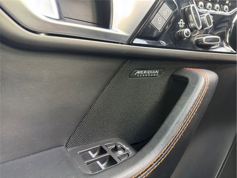 Used 2017 Jaguar F-TYPE R AWD/4WD image 30