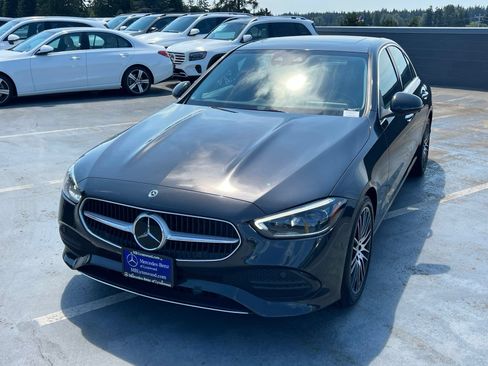 Used 2023 Mercedes-Benz C 300 4MATIC Sedan image 5