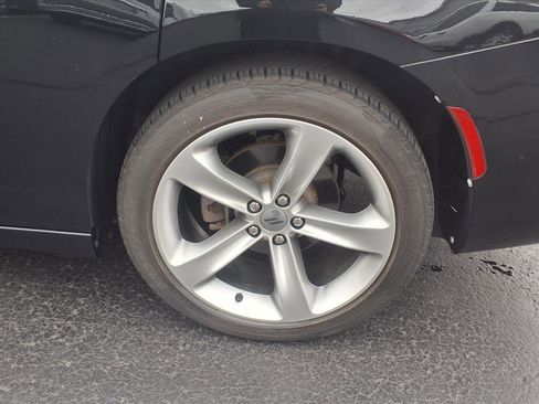 Certified 2017 Dodge Charger R/T image 9