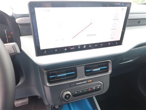 New 2025 Ford Maverick XLT w/ XLT Luxury Package image 16