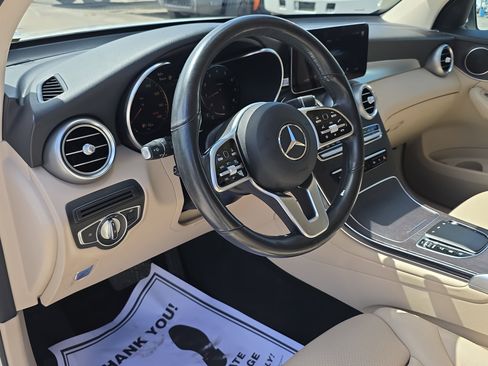 Used 2022 Mercedes-Benz GLC 300 4MATIC w/ Multimedia Package Lite image 23