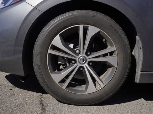 Certified 2023 Nissan Sentra SV image 7