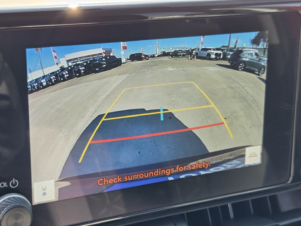 Used 2025 Toyota RAV4 XLE w/ Convenience Package FWD image 19