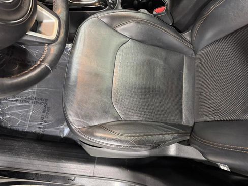 Used 2018 Jeep Compass Limited w/ Navigation Group image 28