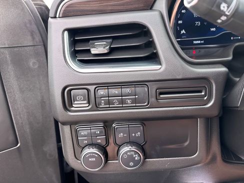 Used 2023 Chevrolet Tahoe Z71 w/ Luxury Package image 20