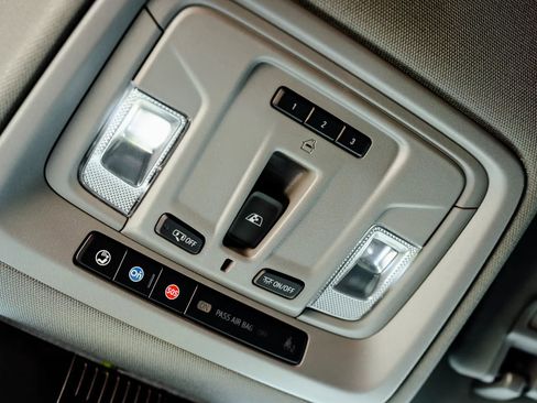 Used 2022 GMC Sierra 1500 Denali image 28