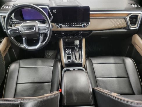 Used 2023 GMC Canyon Denali image 12