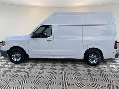 Used 2016 Nissan NV 2500 SV RWD image 4