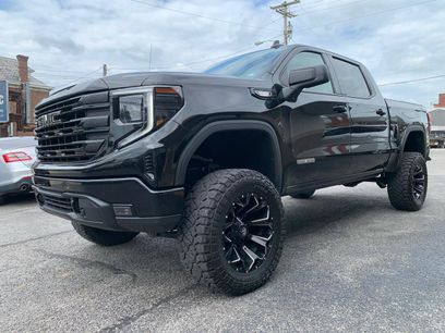 Used 2023 GMC Sierra 1500 Elevation