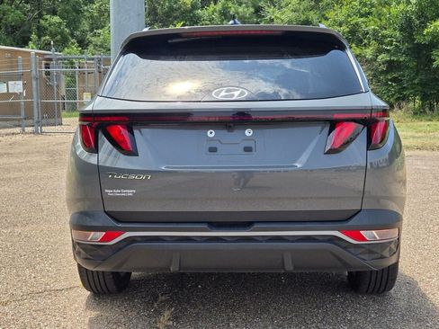 Used 2024 Hyundai Tucson SEL FWD image 4