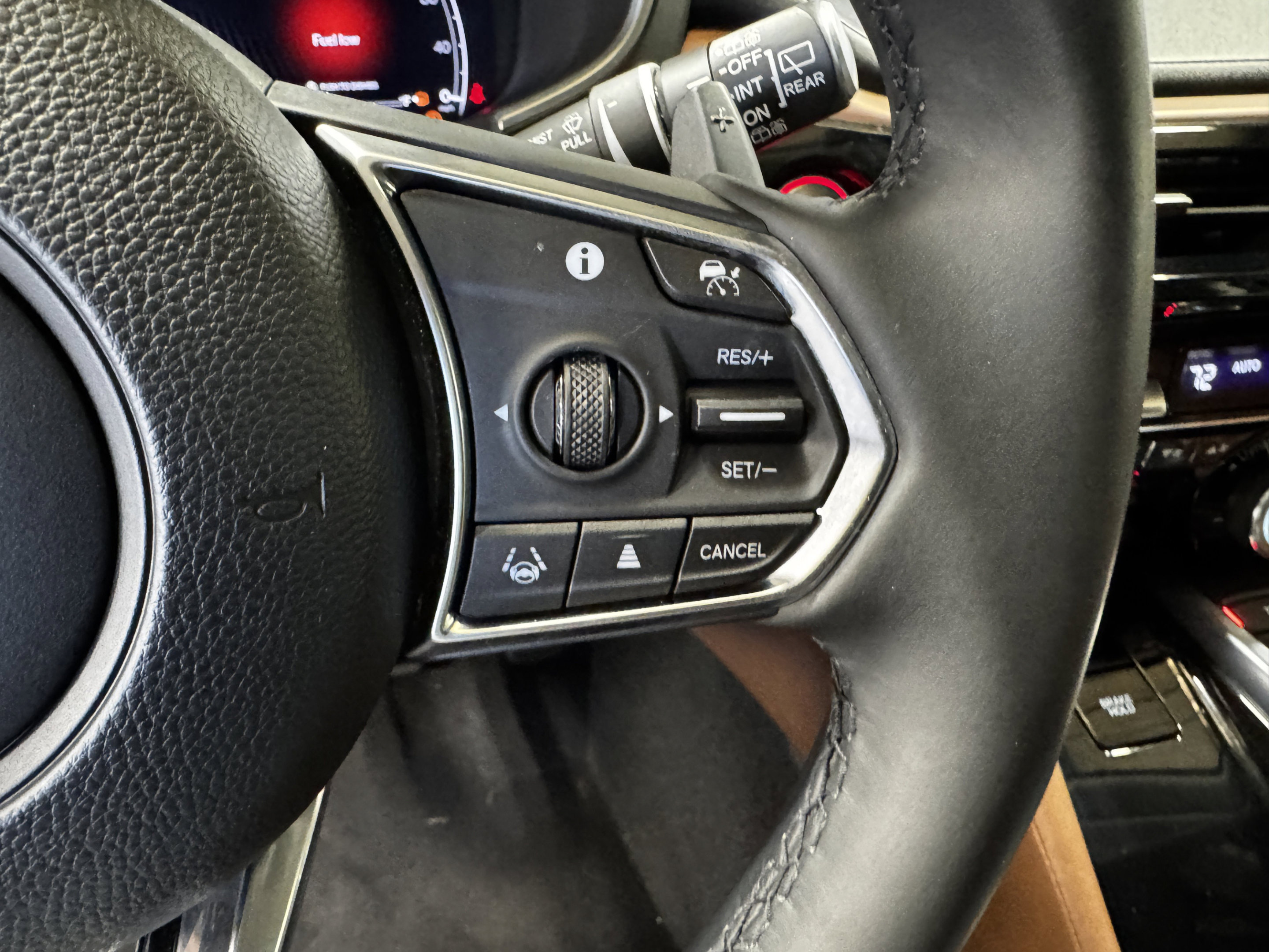 Used 2024 Acura MDX w/ Technology Package AWD/4WD image 20