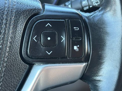 Used 2015 Toyota Highlander XLE AWD/4WD image 44