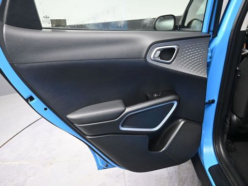 Used 2024 Kia Soul S image 25