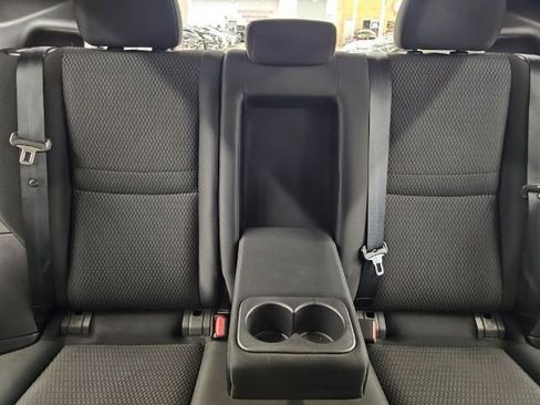 Used 2019 Nissan Rogue Sport S image 35