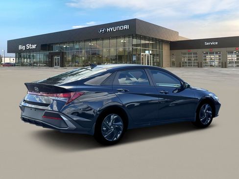 New 2026 Hyundai Elantra Sport FWD image 8